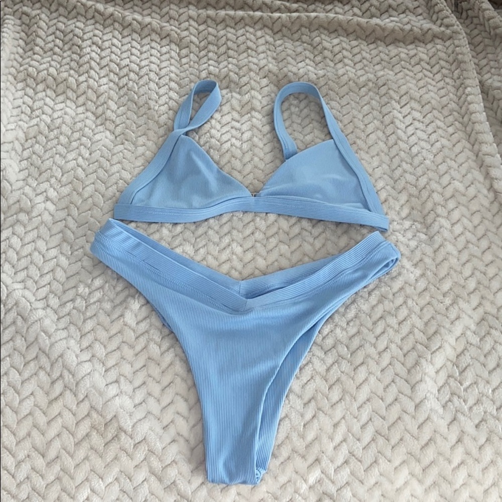 Triangle High Cut Bikini